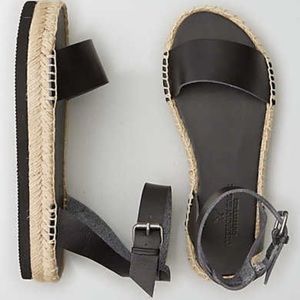 American Eagle black platform espadrilles sandals